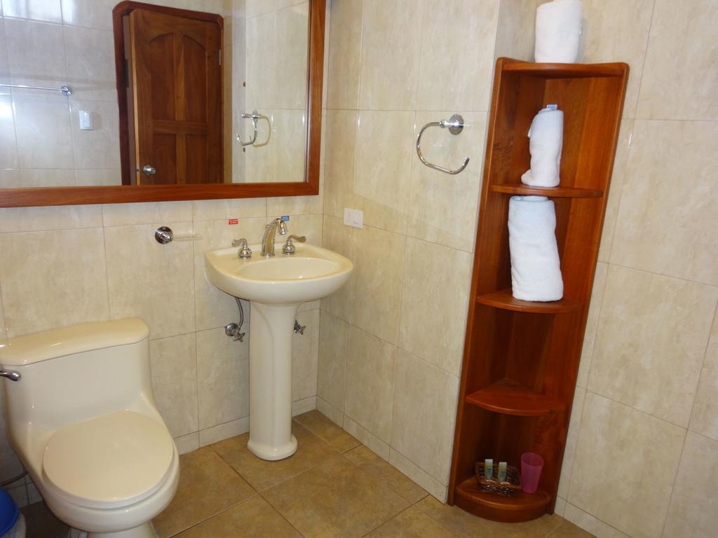 Hotel Del Sol Galapagos Puerto Ayora  Bagian luar foto
